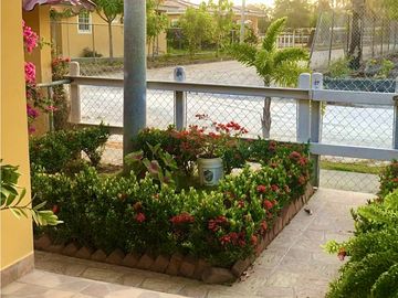 SEA CONFIABLE VENDE CASA EN SANTA CLARA 2 RECAMARAS