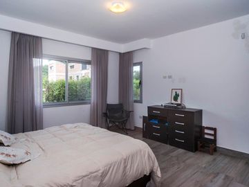 CASA 2 DORM VENTA VAQUEROS CON VISTAS A LOS CERROS