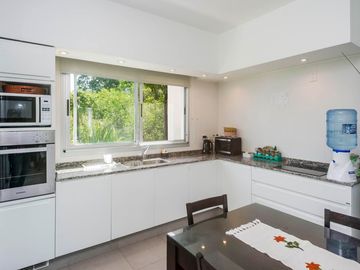 CASA 2 DORM VENTA VAQUEROS CON VISTAS A LOS CERROS