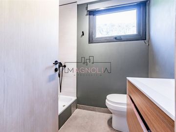 Casa en Venta en A PASOS DEL JUMBO DE CHAMISERO