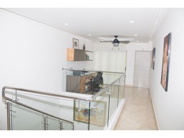 CASA AMPLIA REMODELADA EXCELENTE UBICACIÓN BARRIO MAMATOCO