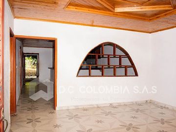 VENTA de CASAS en PELAYA
