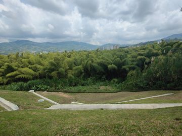 APARTAESTUDIO AMOBLADO EN VENTA LA PRADERA - DOSQUEBRADAS