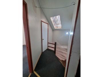 SE VENDE SITIO CON 2 CASAS PARA INVERSION.