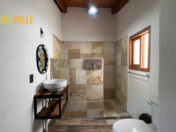 RENTA CASA EN SAN GASPAR, VALLE DE BRAVO-CASA DE SILLAR