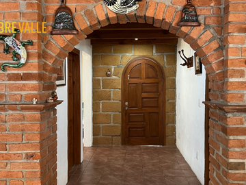 RENTA CASA EN SAN GASPAR, VALLE DE BRAVO-CASA DE SILLAR