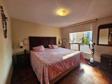 Venta de casa Residencial Higuereta, Santiago de Surco;  300m2 AT - 272.48m2 AC