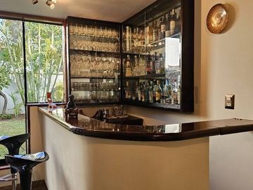 Venta de casa Residencial Higuereta, Santiago de Surco;  300m2 AT - 272.48m2 AC
