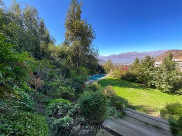 Casa en Venta en Golf de Manquehue - Los Trapenses