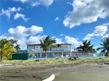 Venta de casa de playa en SAN MARINO PORTOBELLO | Colon