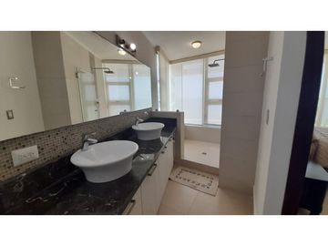 SE VENDE APARTAMENTO EN PH BAHIA PLAYA SERENA NUEVA GORGONA (AL)