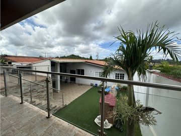 Se Vende Casa en Brisas del Golf, Arraijan