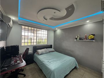 Se Vende Casa en Brisas del Golf, Arraijan