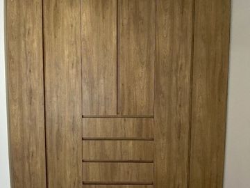 Casa en Venta en Valle de Juriquilla, Sótano, 3 Recamaras, 3 Baños, 3 Autos