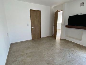 Casa en Venta en Valle de Juriquilla, Sótano, 3 Recamaras, 3 Baños, 3 Autos