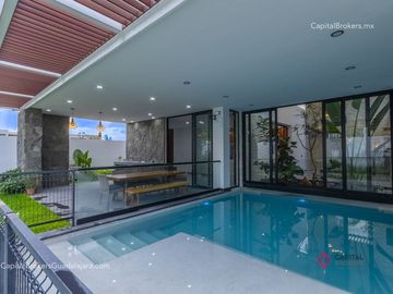 Casa de lujo en venta cerca de Olivos a 5 minutos del Tec con alberca San Acasio