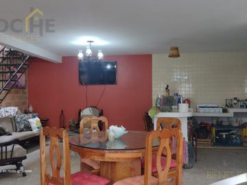 Casa en venta en la colonia Francisco Ferrer Guardia