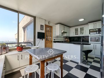 Departamento con espectacular vista a Santiago