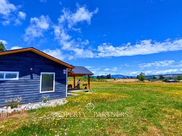 Casa en Panguipulli en Parcela  a solo 5 minutos del Centro de Panguipulli. Venta disponible Crédito Hipotecario.