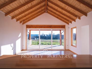 Casa en Panguipulli en Parcela  a solo 5 minutos del Centro de Panguipulli. Venta disponible Crédito Hipotecario.