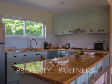 Casa en Panguipulli en Parcela  a solo 5 minutos del Centro de Panguipulli. Venta disponible Crédito Hipotecario.