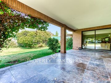 Excelente casa  estilo Inglés en Los Nogales