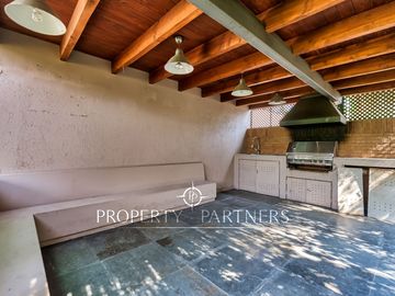 Excelente casa  estilo Inglés en Los Nogales