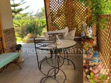 El Quisco, luminosa casa con un gran jardín