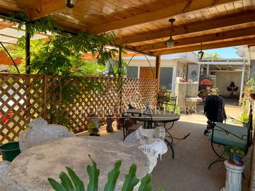 El Quisco, luminosa casa con un gran jardín