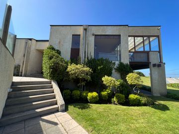 Casa primera linea con vista la mar