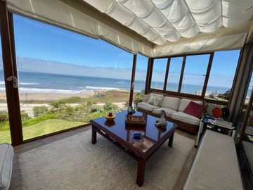 Casa primera linea con vista la mar