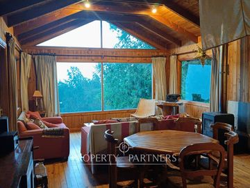 Casa refugio con increíbles vistas al lago Riñihue