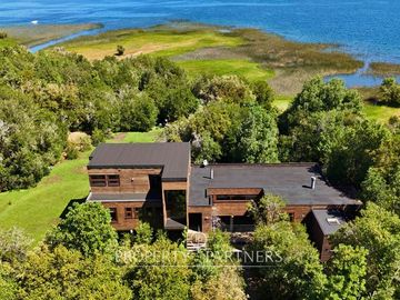 Espectacular casa a orillas del Lago Panguipulli