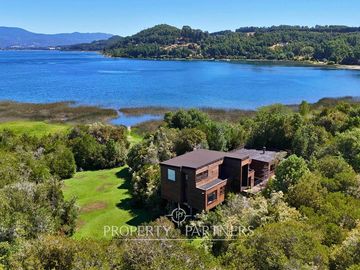 Espectacular casa a orillas del Lago Panguipulli