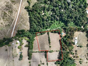 Terreno de más de 1 hectárea en  Panguipulli sector Ñancul.