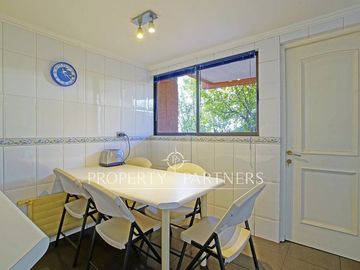Linda y luminosa casa estilo mediterráneo. La Foresta