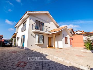 Casa con excelente ubicación en San Joaquín