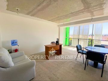 Oficina de 58m2 en consolidado Edificio Portal Las Higueras
