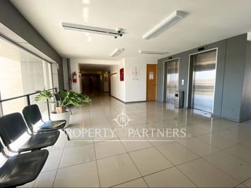 Oficina de 58m2 en consolidado Edificio Portal Las Higueras