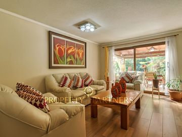 VENTA DE CASA en condominio. Parque Cousiño, BARRIO LA HACIENDA. PEÑALOLÉN.