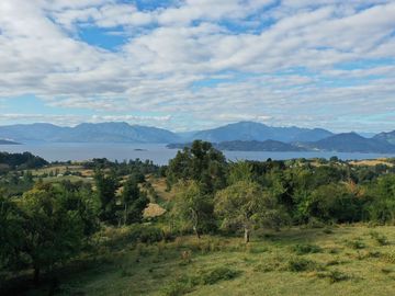 Terreno Ilihue vista al lago