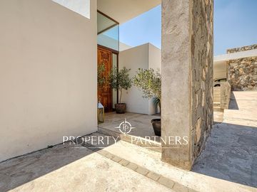 Espectacular casa en Hacienda de Chicureo con gran vista