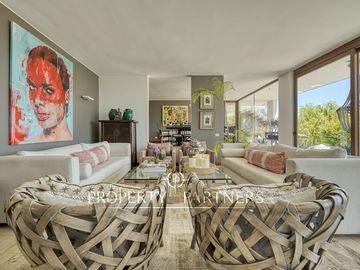 Espectacular casa en Hacienda de Chicureo con gran vista