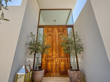 Espectacular casa en Hacienda de Chicureo con gran vista
