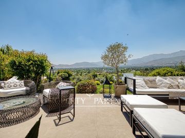 Espectacular casa en Hacienda de Chicureo con gran vista