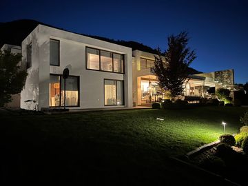 Espectacular casa en Hacienda de Chicureo con gran vista