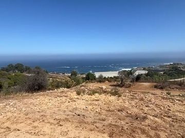 Despejada vista a la inmensidad del oceano pacifico