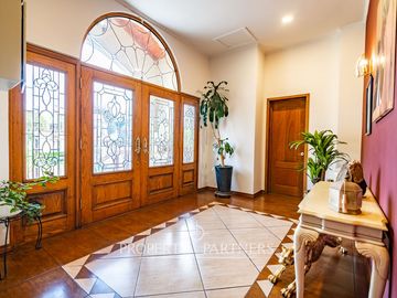 Espectacular casa ubicada en el Rosario de Peñuelas