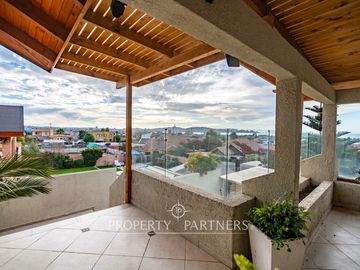 Espectacular casa ubicada en el Rosario de Peñuelas