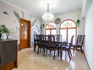Espectacular casa ubicada en el Rosario de Peñuelas
